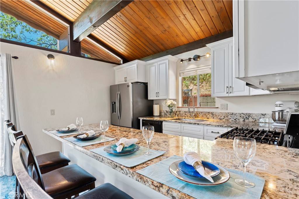 Crestline, CA 92325,423 Thousand Pines RD