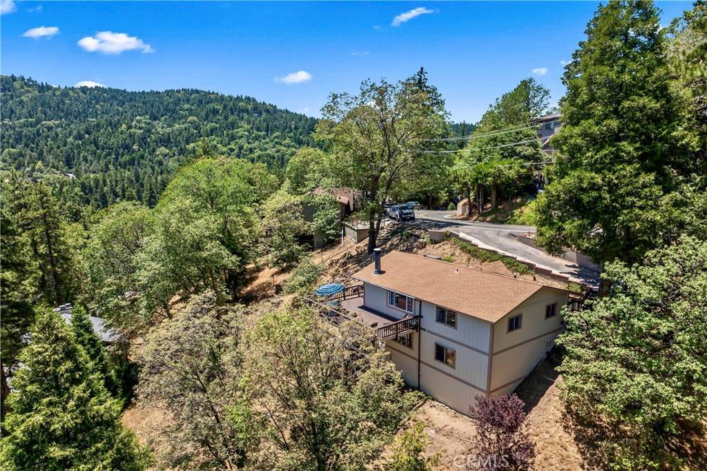 Crestline, CA 92325,423 Thousand Pines RD