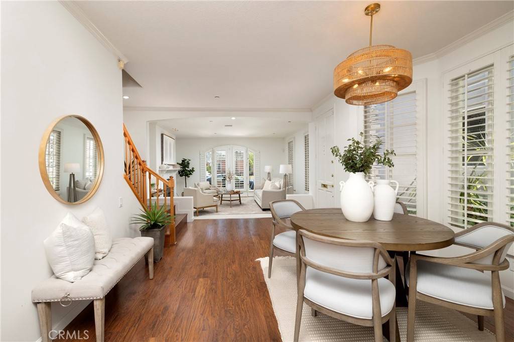 Seal Beach, CA 90740,113 5th ST