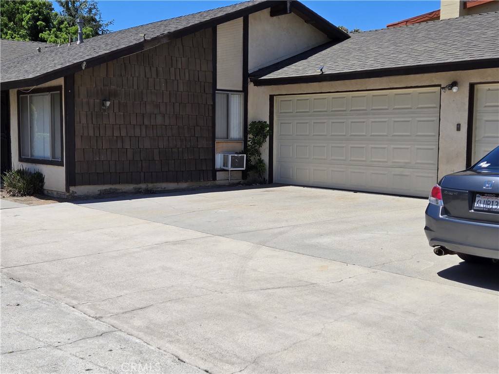 Tustin, CA 92780,640 W 3rd ST