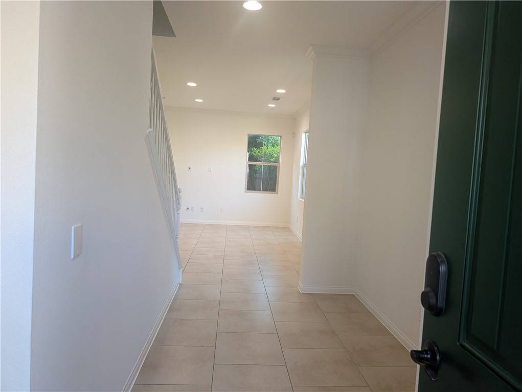 Irvine, CA 92618,45 Latitude
