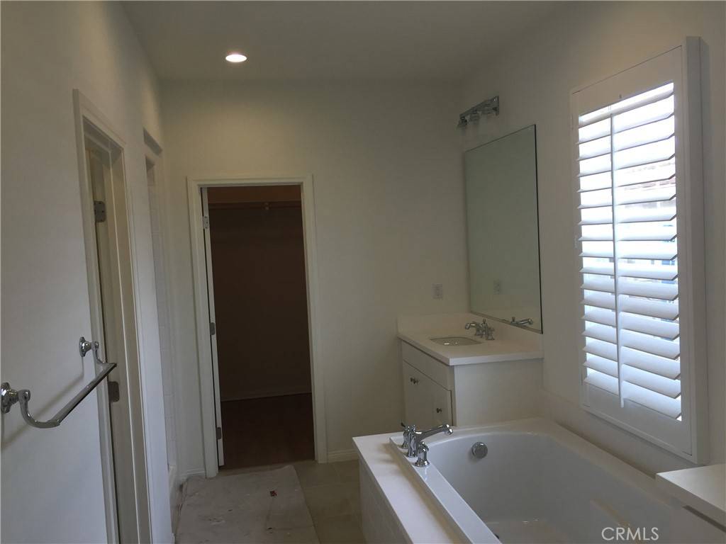 Irvine, CA 92620,106 Mountain Violet