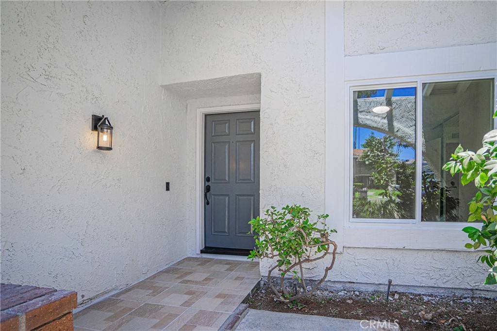 Placentia, CA 92870,812 San Juan LN
