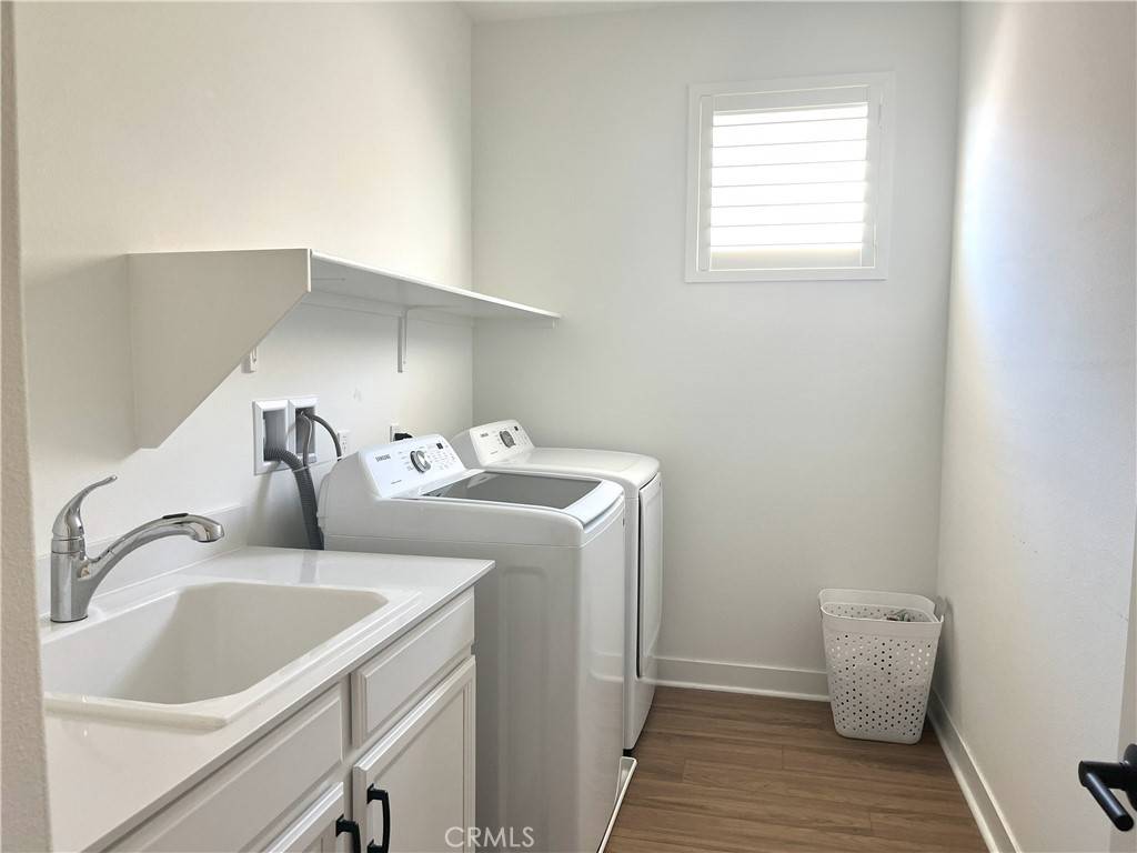Irvine, CA 92618,476 Chorus