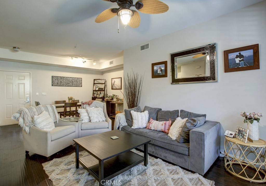 Anaheim, CA 92805,1801 E Katella AVE #1048