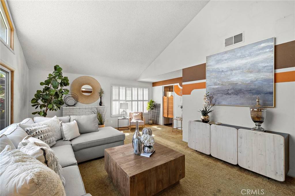 Fountain Valley, CA 92708,11551 Gladstone Circle