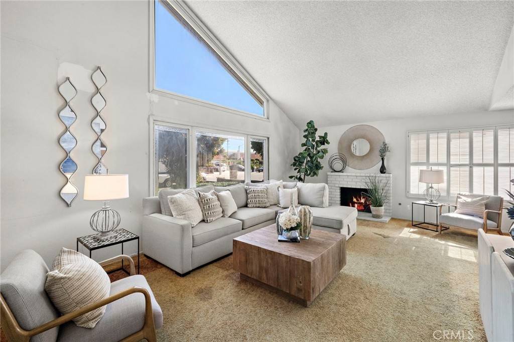 Fountain Valley, CA 92708,11551 Gladstone Circle