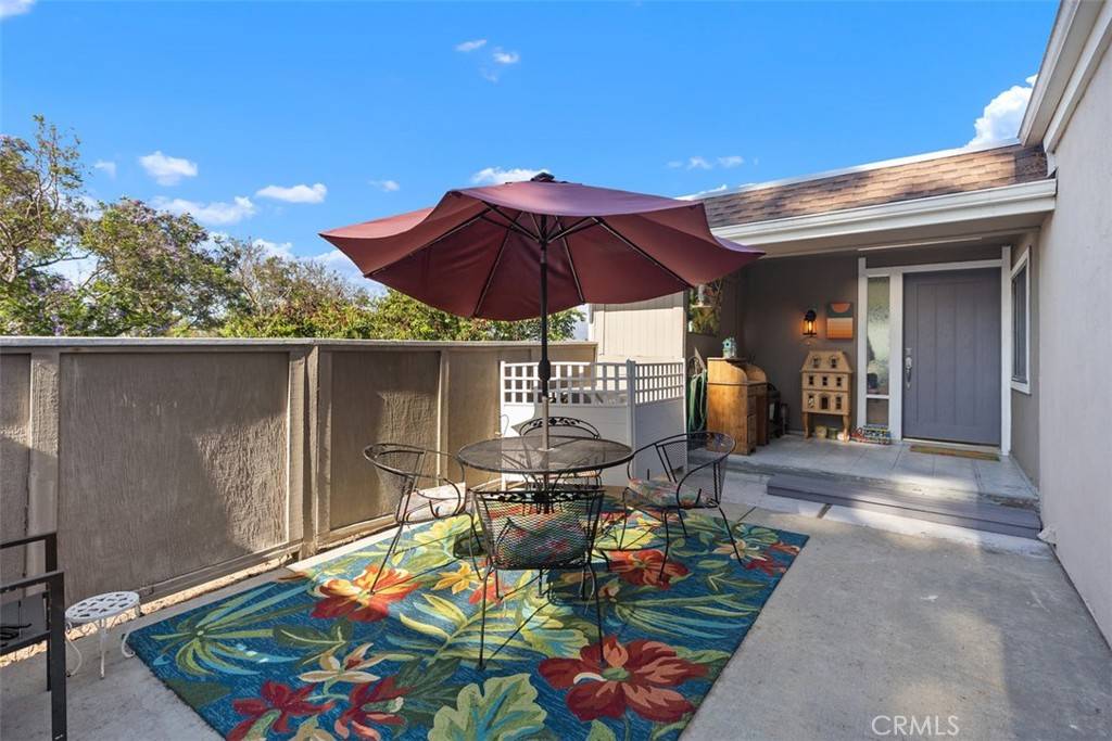 Laguna Hills, CA 92653,23332 Caminito Lazaro #260