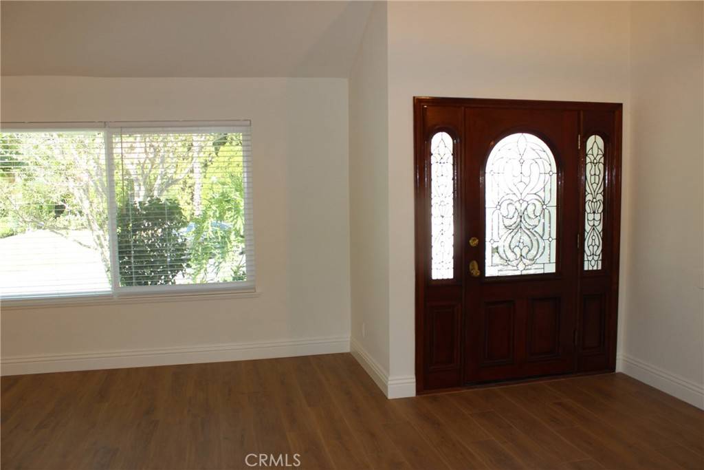 Mission Viejo, CA 92691,26932 Floresta LN