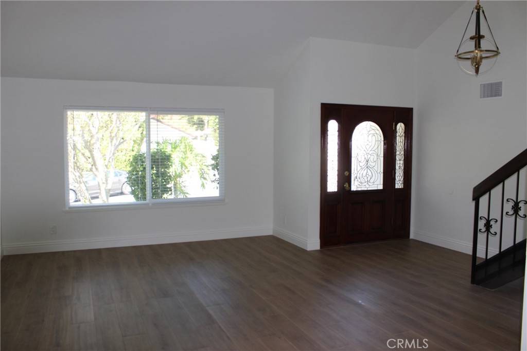 Mission Viejo, CA 92691,26932 Floresta LN