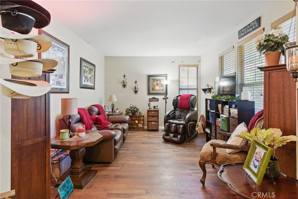 Bakersfield, CA 93312,5604 Running Brook ST