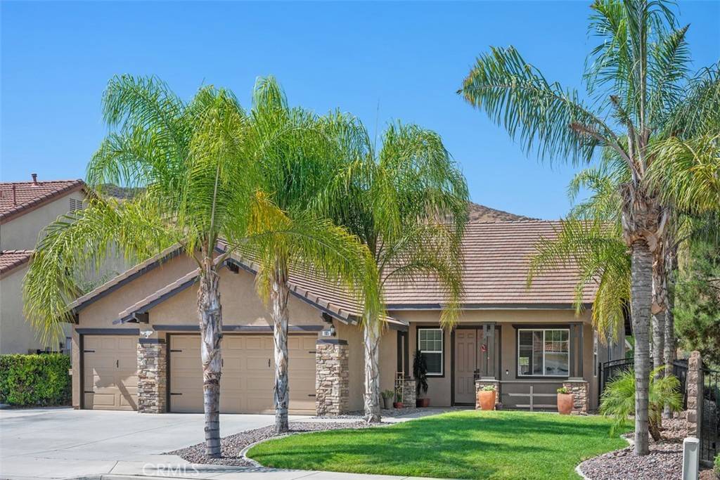 Perris, CA 92570,185 Alabaster LOOP