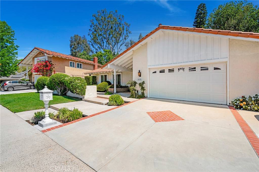 Mission Viejo, CA 92691,26501 Cortina DR