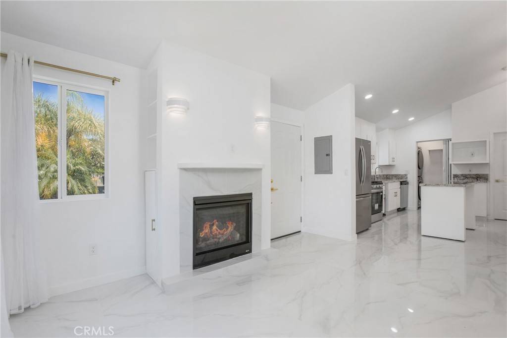 Tustin, CA 92782,13782 Ridge Crest Circle #2