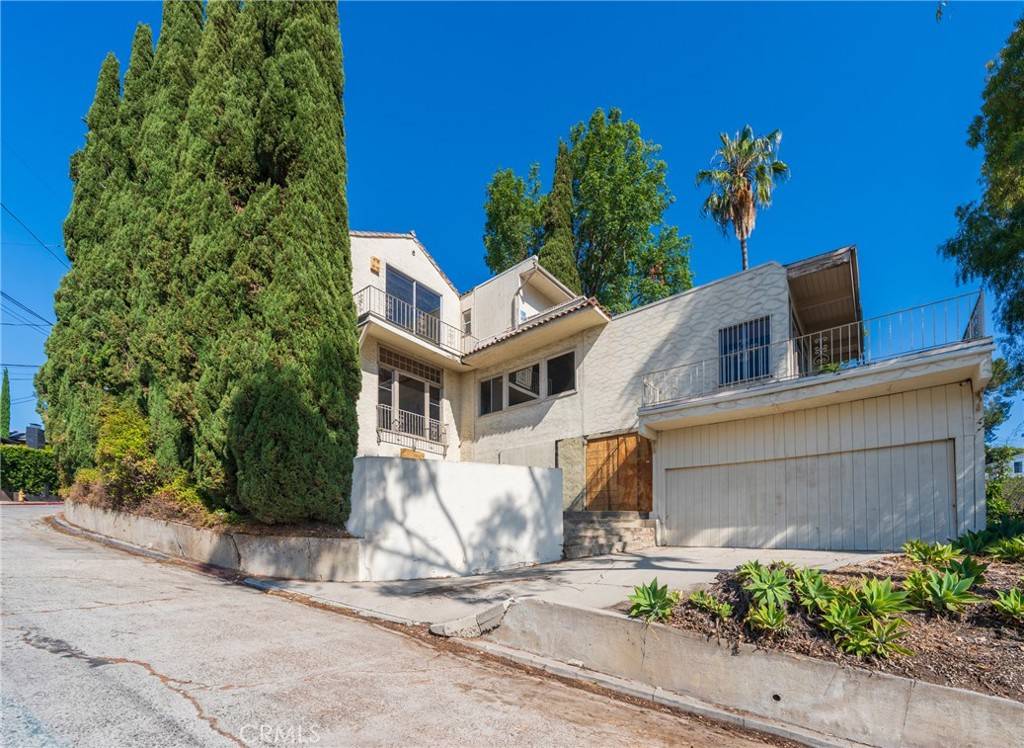 Los Angeles, CA 90068,6245 Scenic AVE