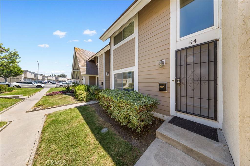 Irvine, CA 92604,54 Kazan ST #27