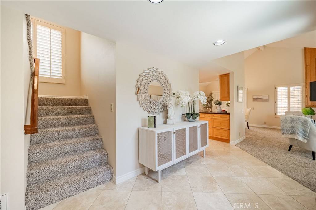 Huntington Beach, CA 92648,811 Oceanhill DR