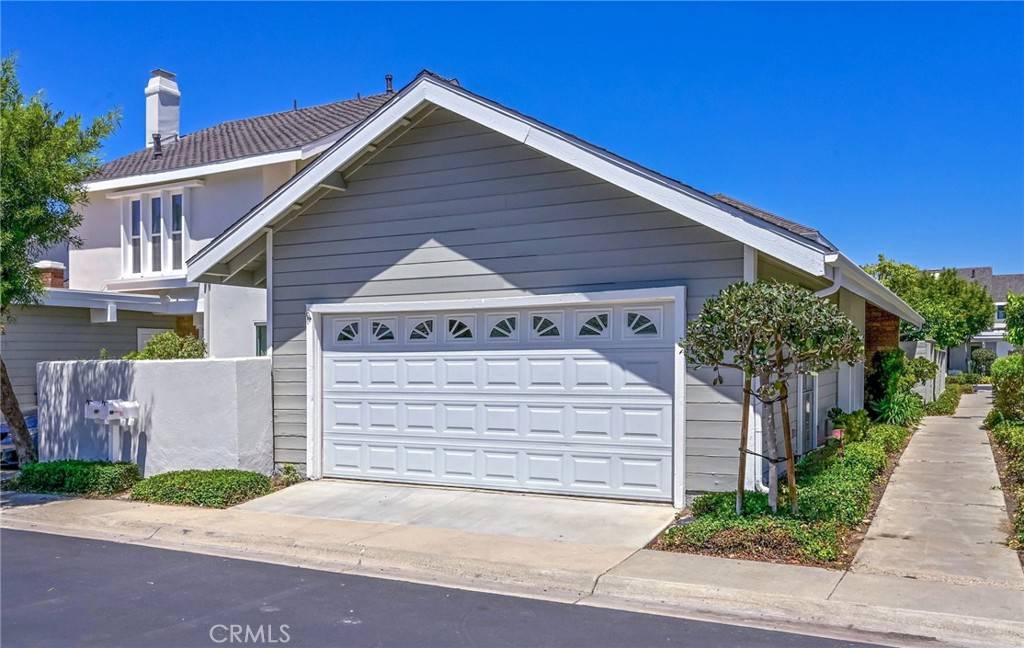 Irvine, CA 92604,23 Tanglewood DR