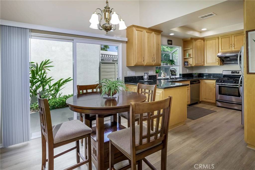Irvine, CA 92604,23 Tanglewood DR