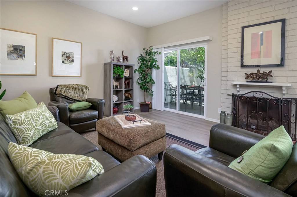 Irvine, CA 92604,23 Tanglewood DR