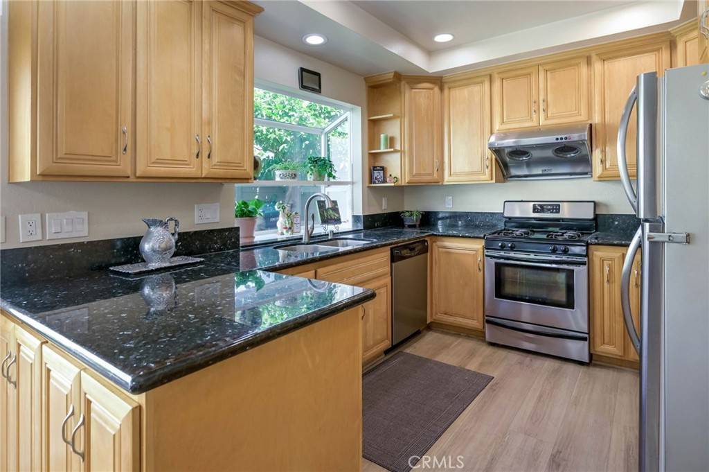 Irvine, CA 92604,23 Tanglewood DR