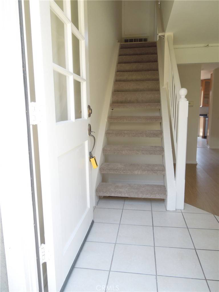 Irvine, CA 92614,3 Greenbough #121
