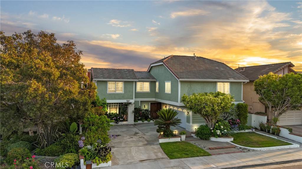 3562 Venture DR Huntington Beach, CA 92649