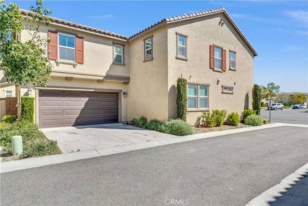 Eastvale, CA 92880,5855 Silveira ST