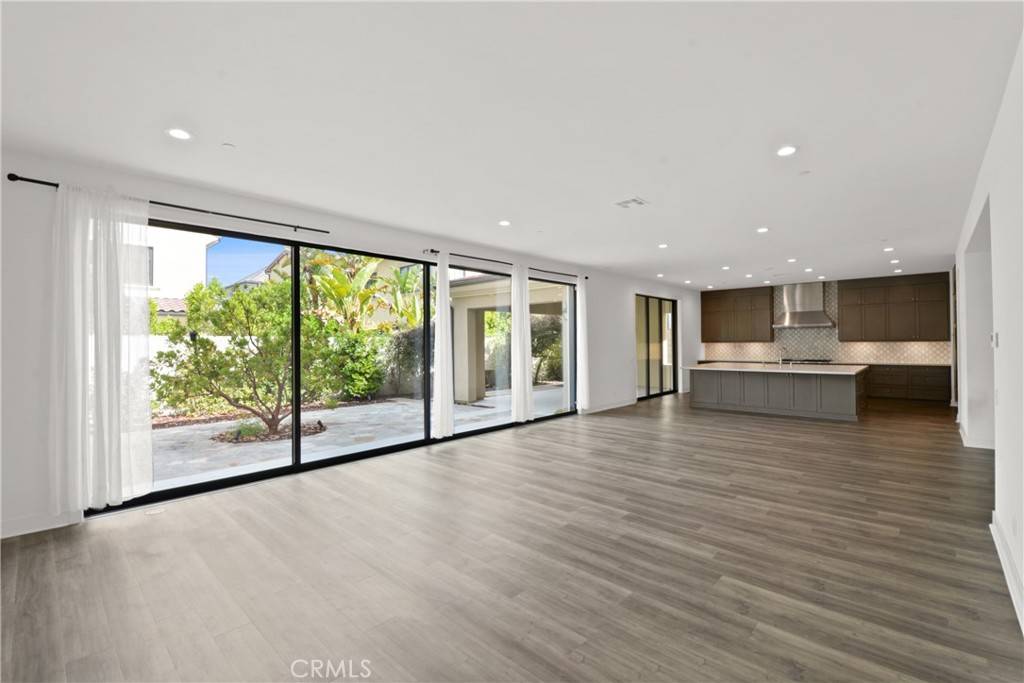 Irvine, CA 92618,54 Owl LN