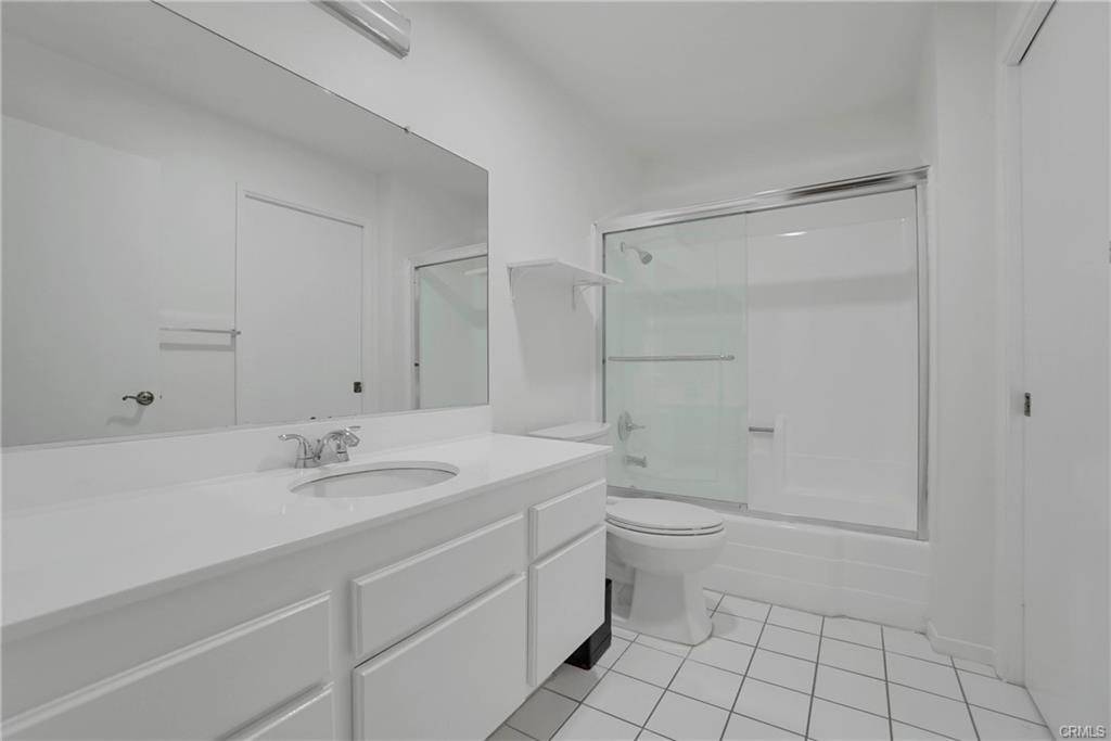 Irvine, CA 92618,44 Tangelo #298