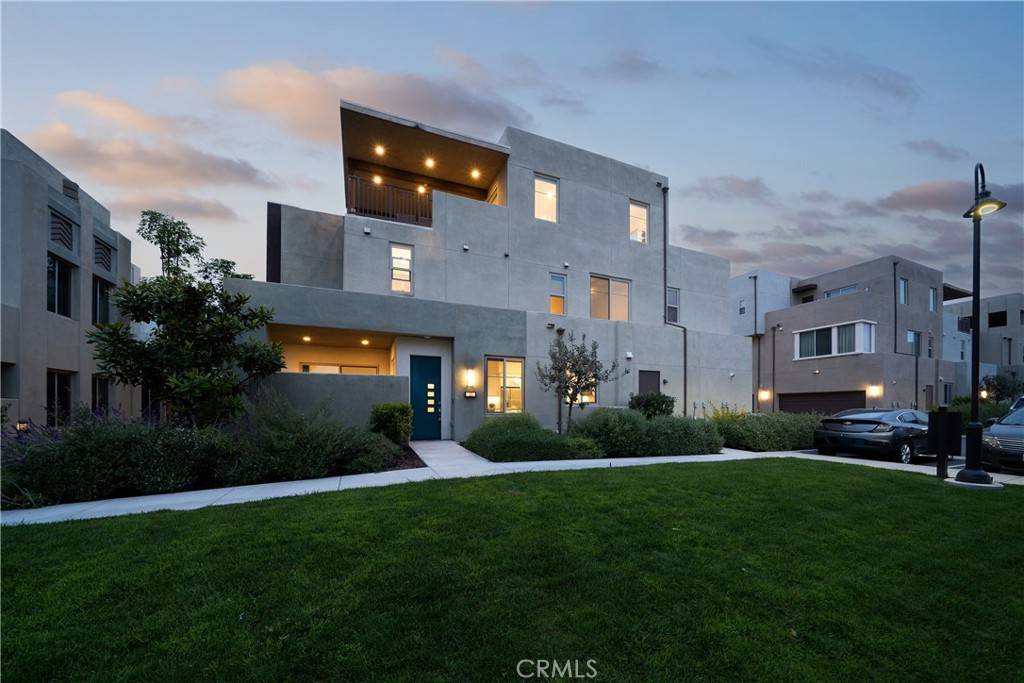 Irvine, CA 92618,185 Magnet