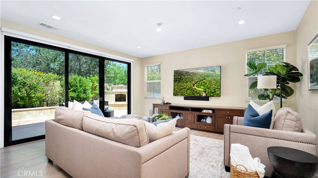 Irvine, CA 92618,103 Sabiosa