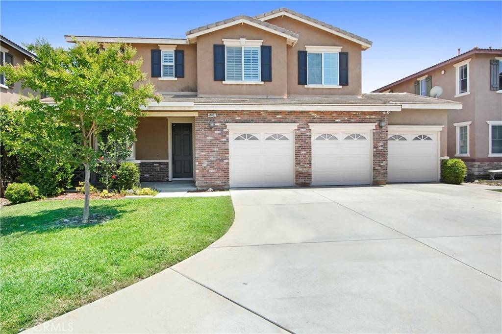Lake Elsinore, CA 92532,41032 Crimson Pillar LN