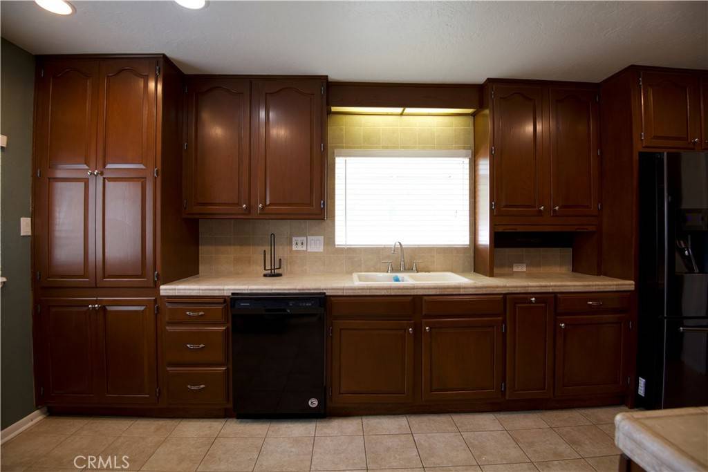Lancaster, CA 93534,45011 16th Street W