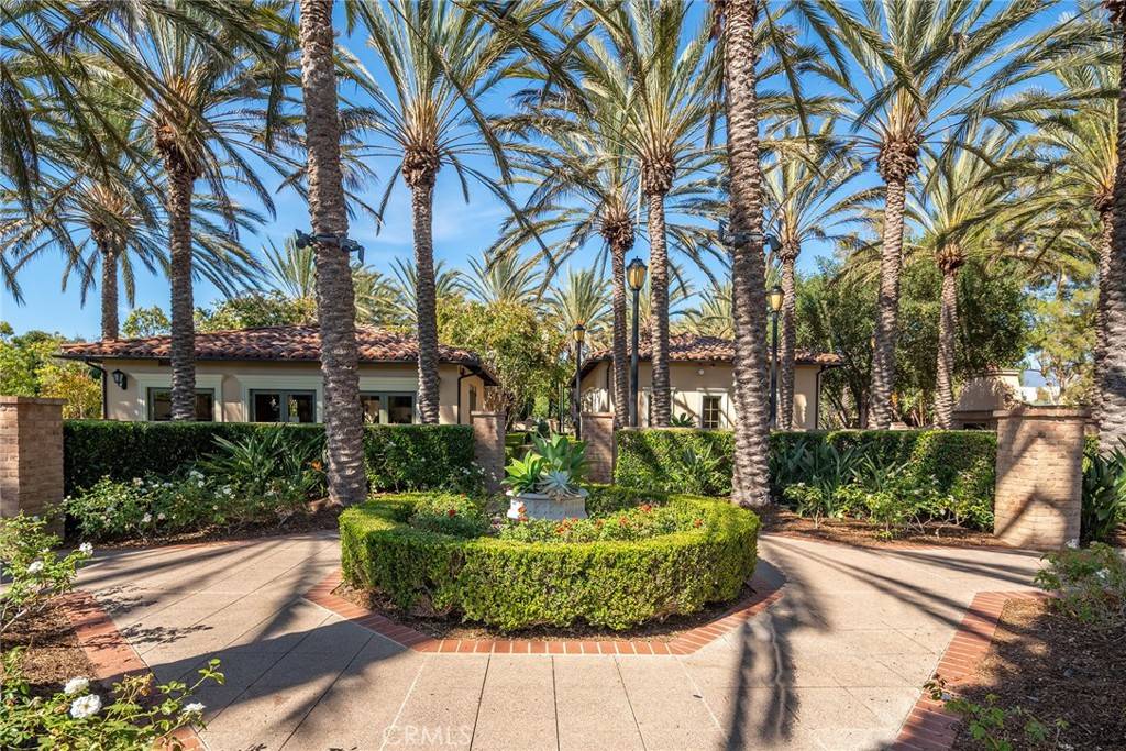 Irvine, CA 92618,63 Splendor
