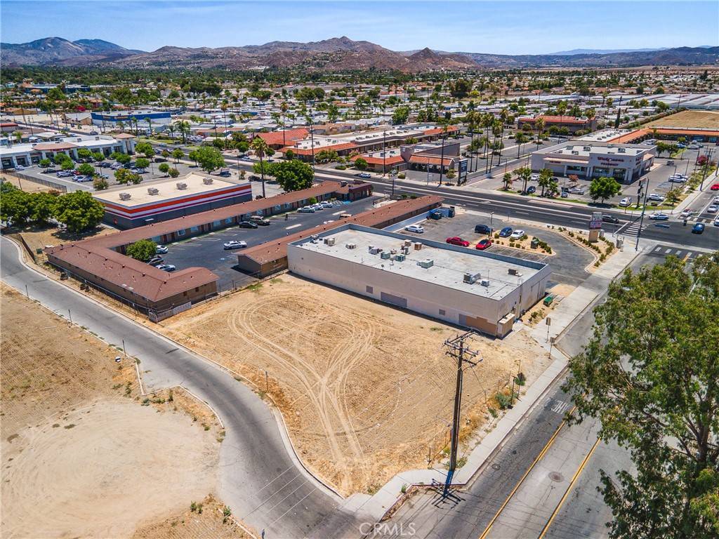 Hemet, CA 92543,0 E. Lyons