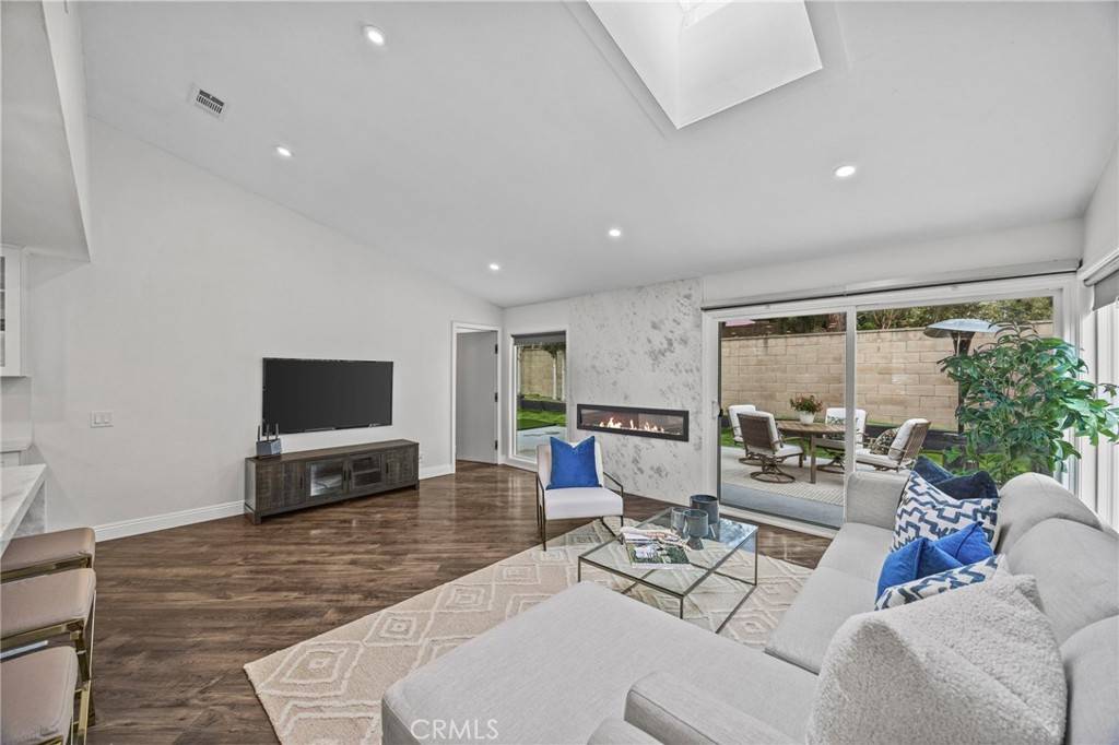Irvine, CA 92620,6 Crockett