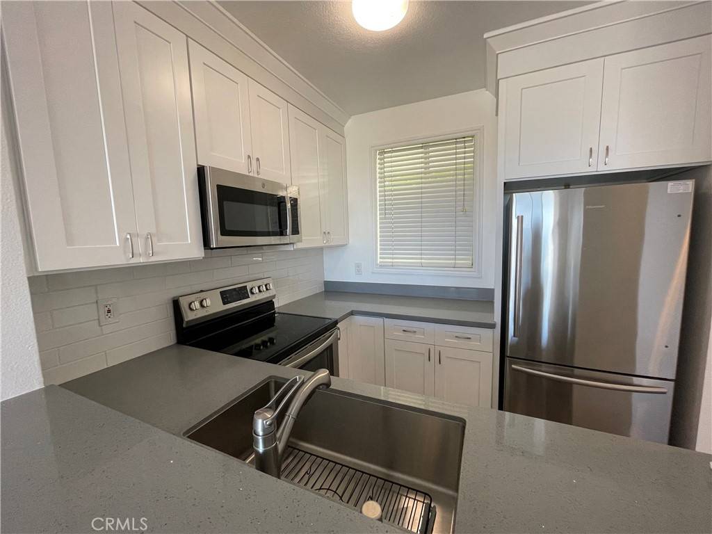 Huntington Beach, CA 92646,20331 Bluffside CIR #A320