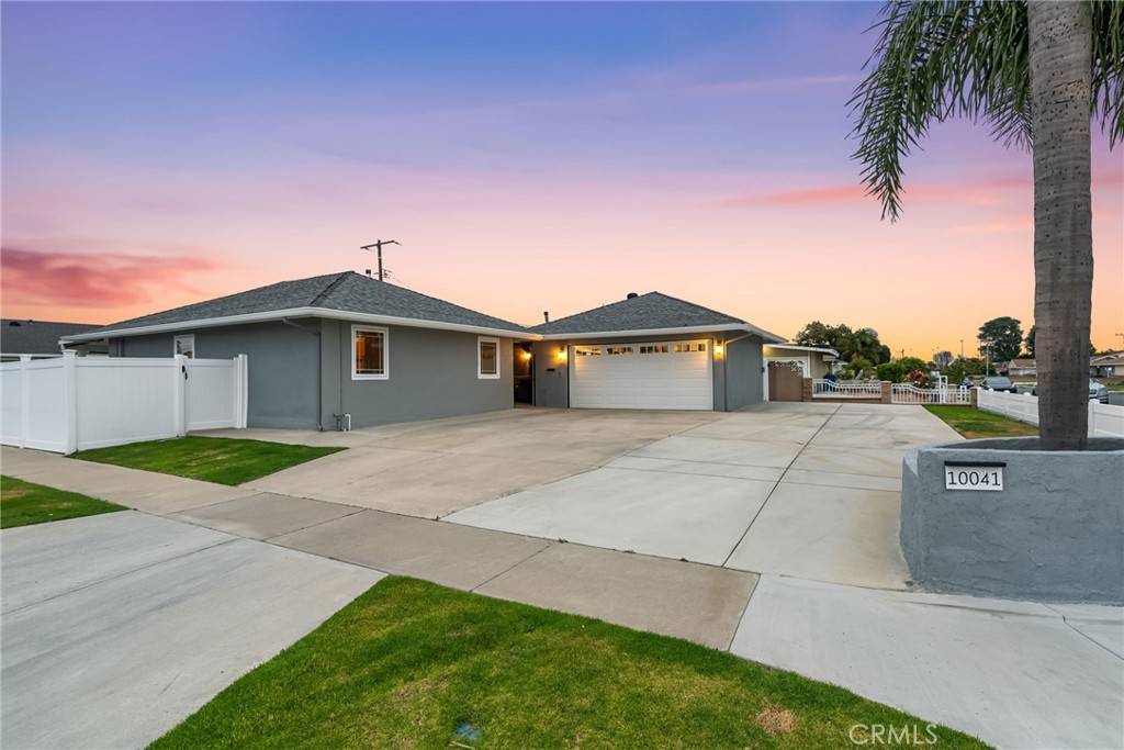 Westminster, CA 92683,10041 Margo LN