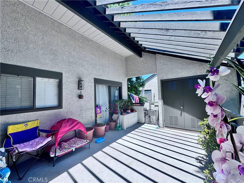 Santa Ana, CA 92704,2532 W Macarthur BLVD #B
