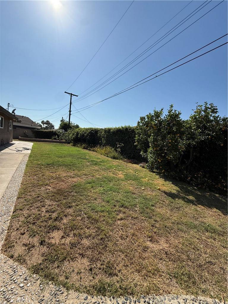 Yorba Linda, CA 92886,4561 Mimosa DR