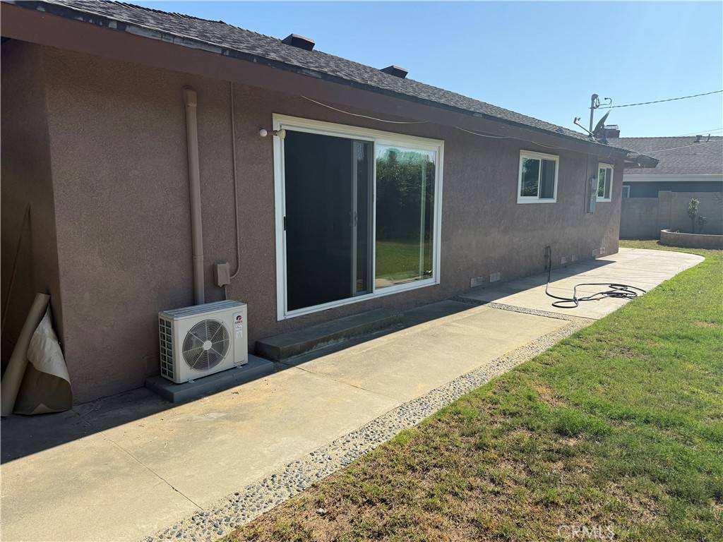 Yorba Linda, CA 92886,4561 Mimosa DR
