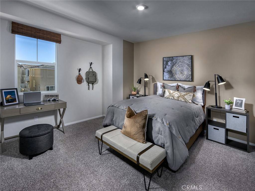 Redlands, CA 92374,2141 Bergamot ST