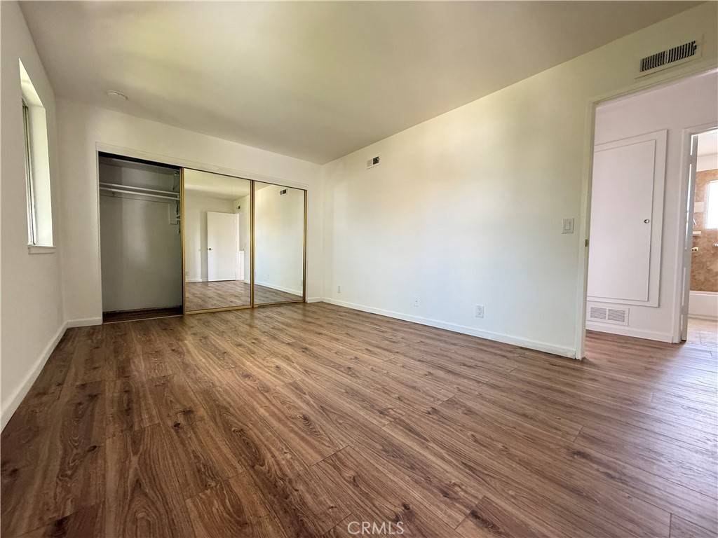 Huntington Beach, CA 92646,10231 Holburn DR