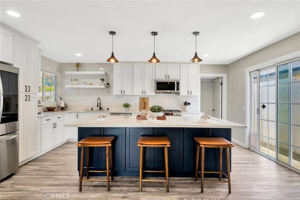 Costa Mesa, CA 92626,587 Traverse DR