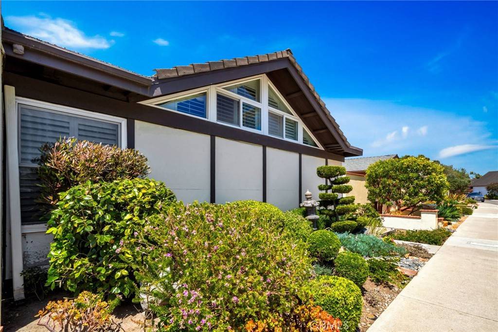 Seal Beach, CA 90740,365 Clipper WAY