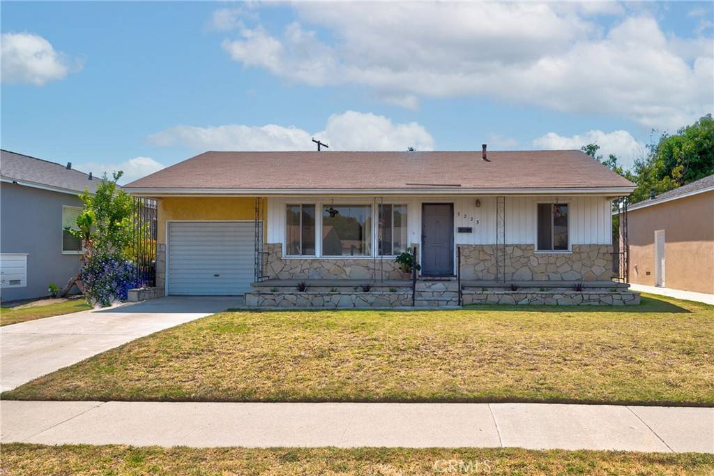 Lakewood, CA 90712,5223 Montair AVE
