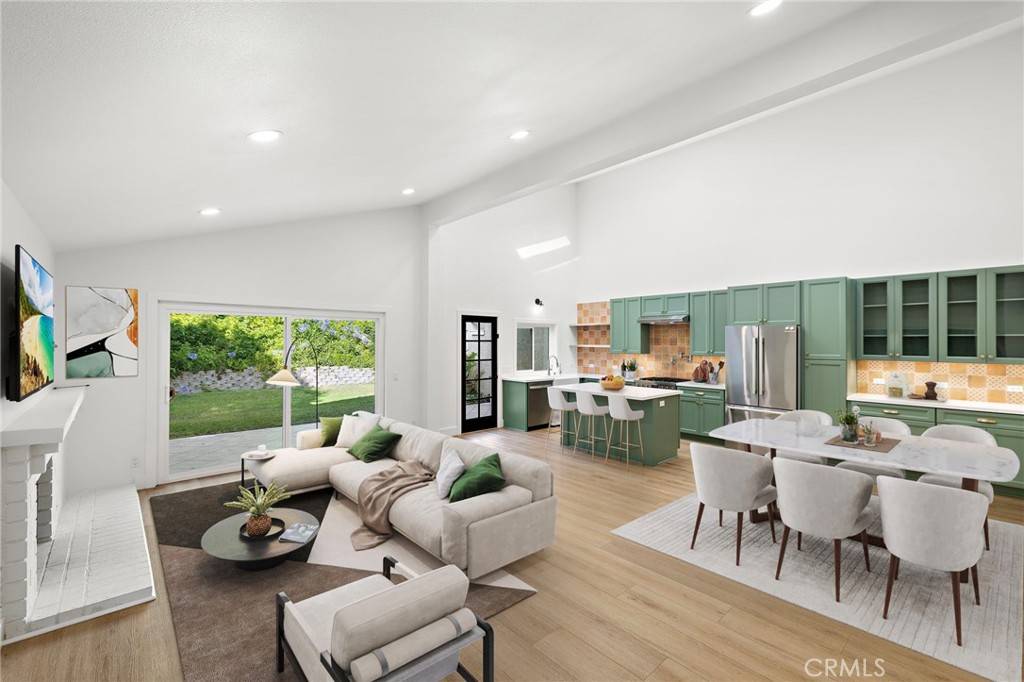 San Clemente, CA 92672,294 Calle Cuervo