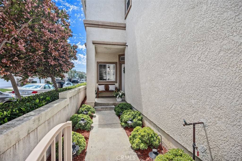 Aliso Viejo, CA 92656,8 Quebec