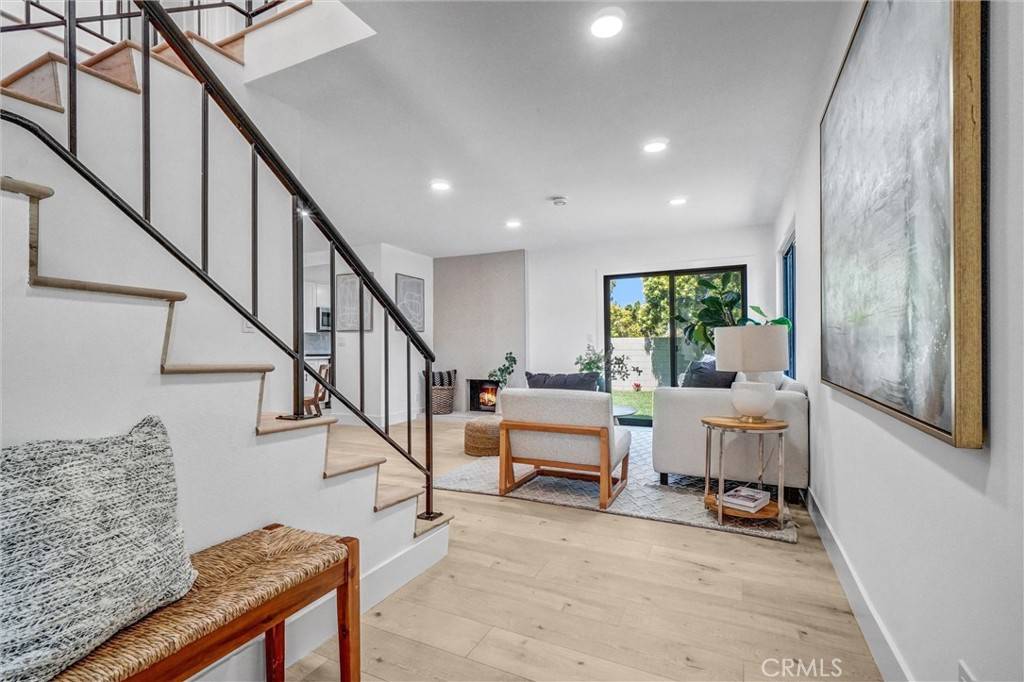 Santa Ana, CA 92703,738 Amberwood DR